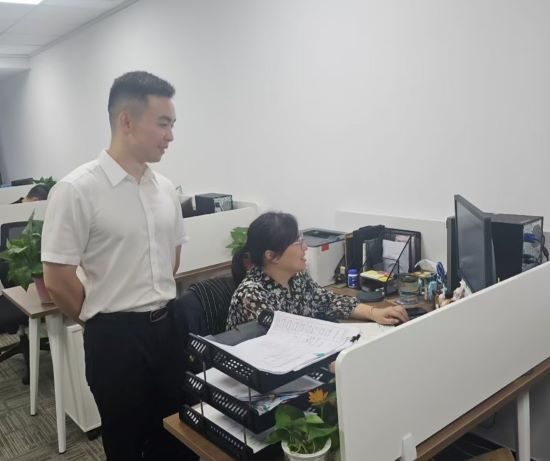 盐南高新区支行营业部客户经理万鑫